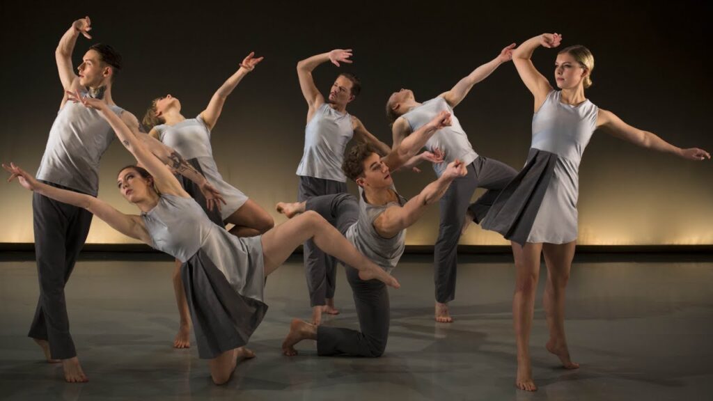 What Is Contemporary Dance? A Complete Guide to Its Style and Meaning